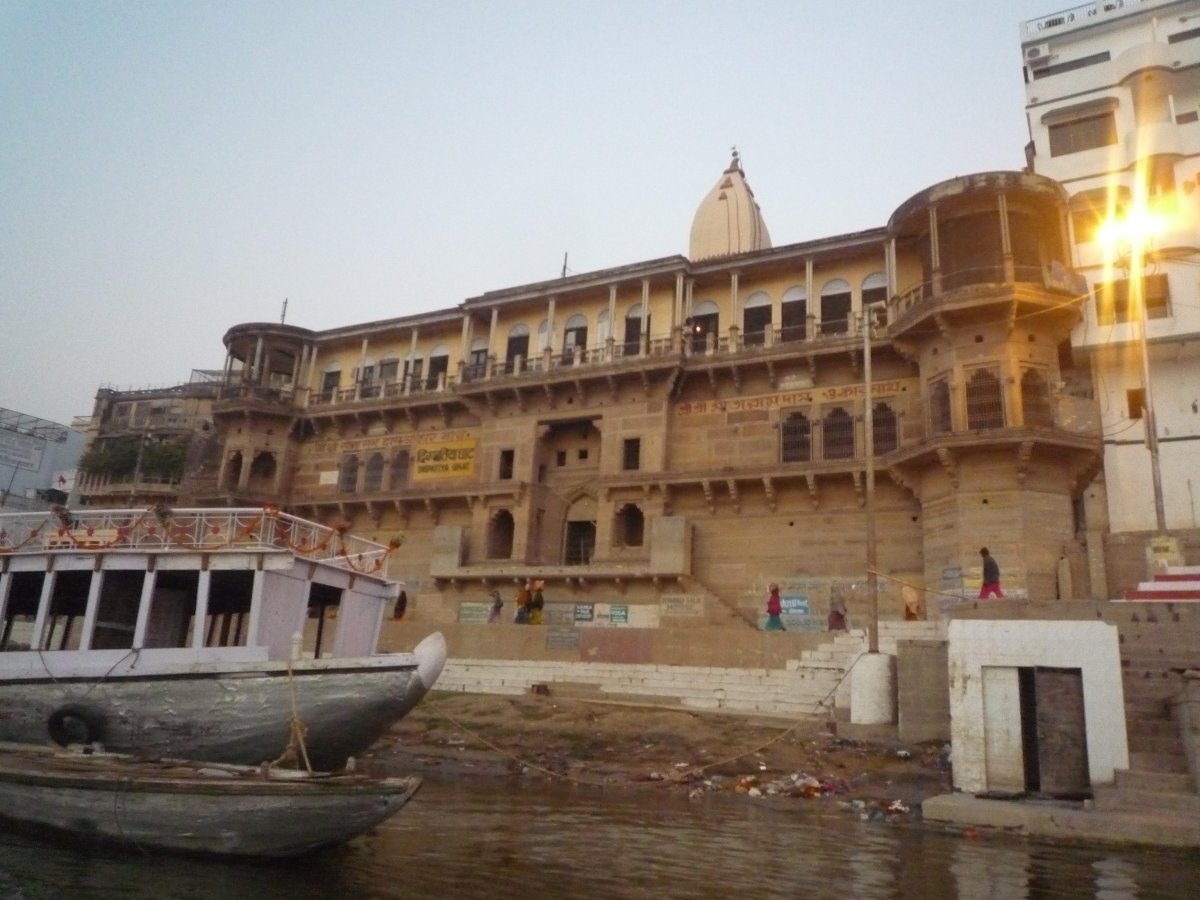 Sunrise - Bank of river Ganga32